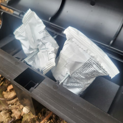 Sachet de bloc AKANOID dans une boite sécurisée pour rat