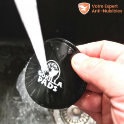 Le coussinet collant Gorilla Pads se rince à l'eau et est réutilisable un grand nombre de fois.