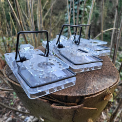 Lot de 3 tapettes à rat Gorilla Traps transparentes, sans leurs appâts Nara.